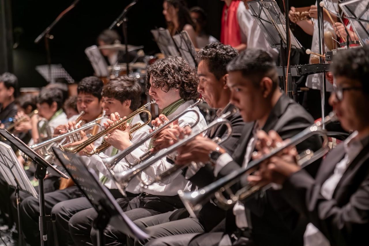 Orquestas y coros hacen vibrar Mazatlán