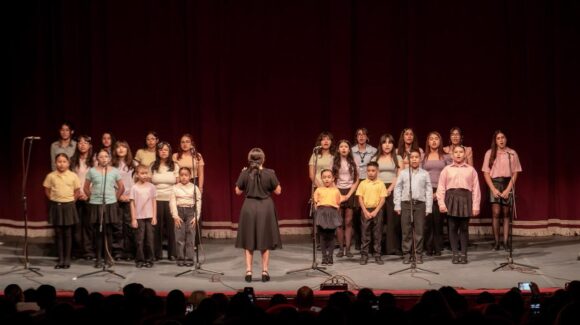 ¡Jóvenes conquistan el Teatro Ángela Peralta! Orquestas y coros hacen vibrar Mazatlán, Sinaloa