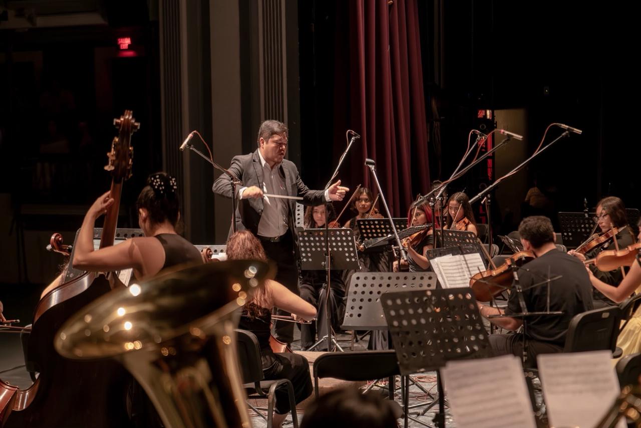Orquestas y coros hacen vibrar Mazatlán
