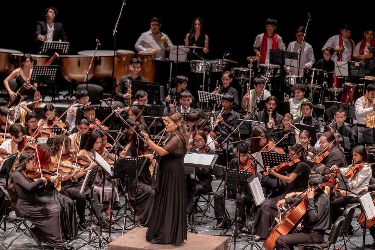 Orquestas y coros hacen vibrar Mazatlán
