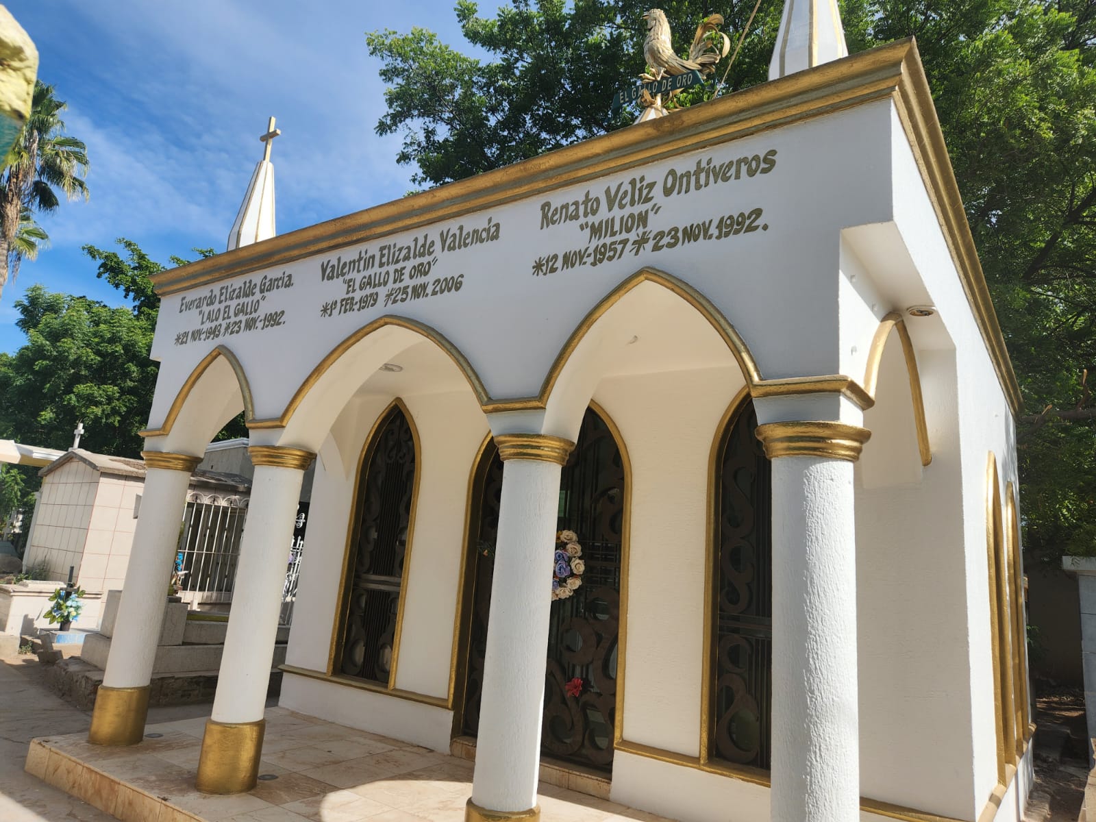 Tumba de Valentín Elizalde