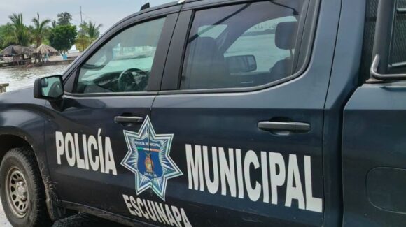 Asesinan a balazos a encargado de expendio de cerveza en el Malecón Siglo XXI, en Escuinapa, Sinaloa