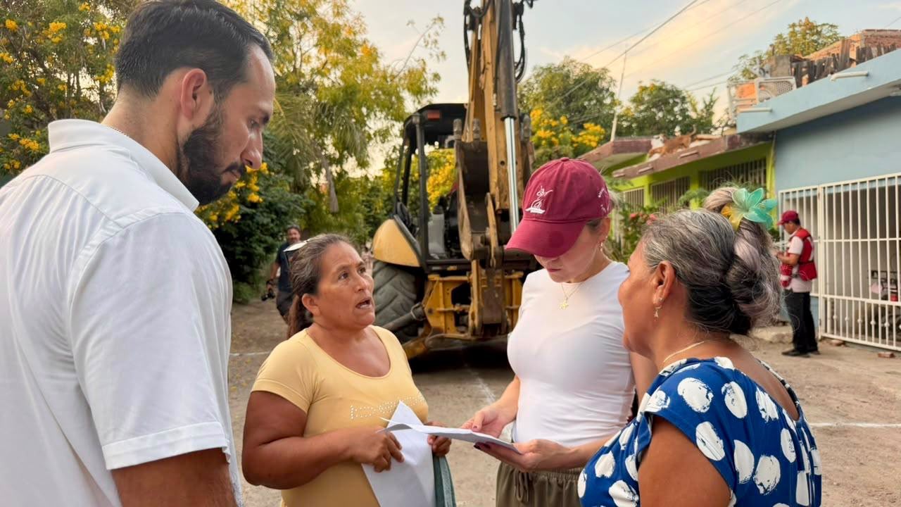 Arrancan pavimentación de la calle Reynosa, en Mazatlán