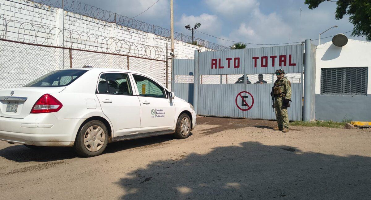 “Señora Claudia, ayúdenos”: madre de interno del penal de Mazatlán pide intervención de la presidenta de México
