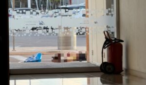 Persona asesinada a balazos en plaza comercial de Mazatlán