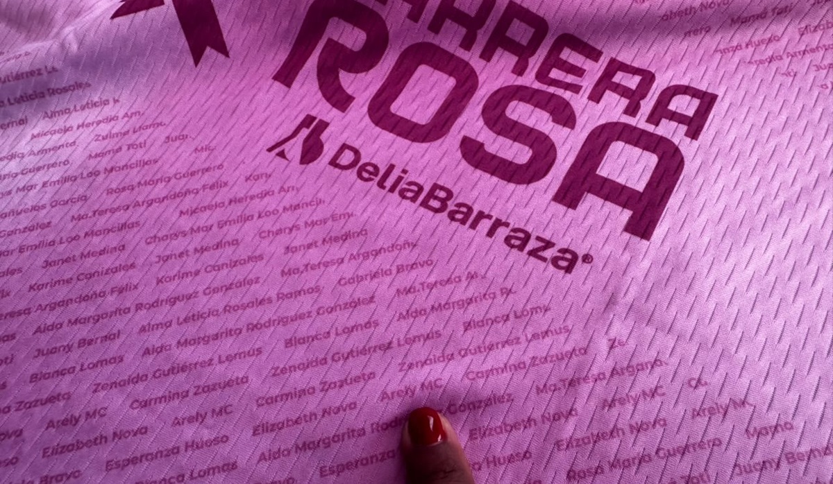 Playera de la Carrera Rosa