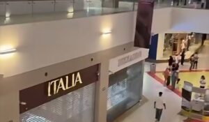 Plaza en La Marina de Mazatlán, Sinaloa, ya opera con normalidad tras agresión a un hombre; buscan a responsables