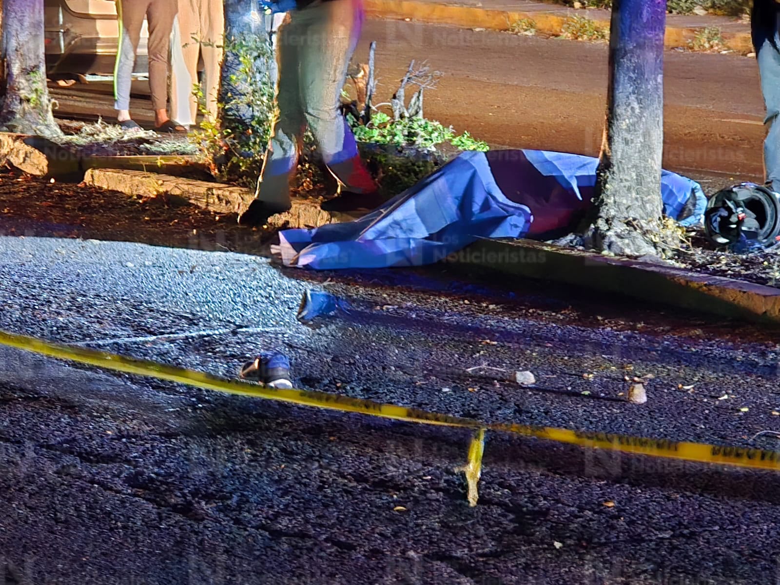 Policía fallece tras derrapar en su moto en el Aeropuerto Internacional de Culiacán