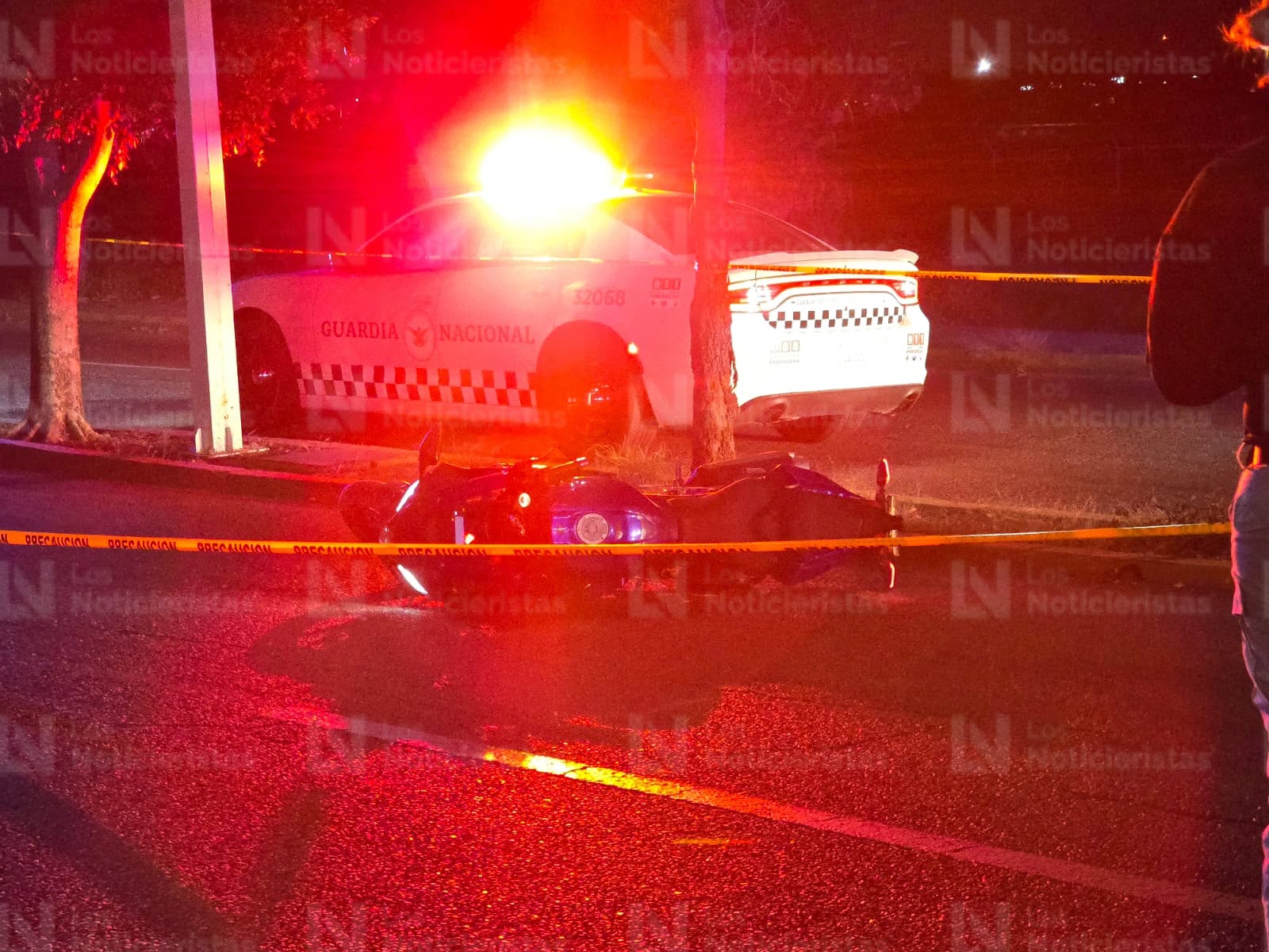Policía fallece tras derrapar en su moto en el Aeropuerto Internacional de Culiacán
