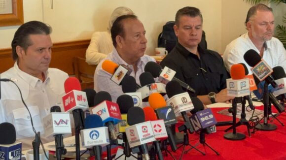 Aaron Irizar descarta participar en elecciones del 2027 y respalda a Mario Zamora por la gubernatura de Sinaloa