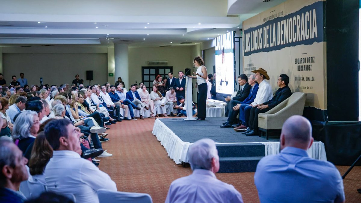 presentacion del libro los locos de la democracia