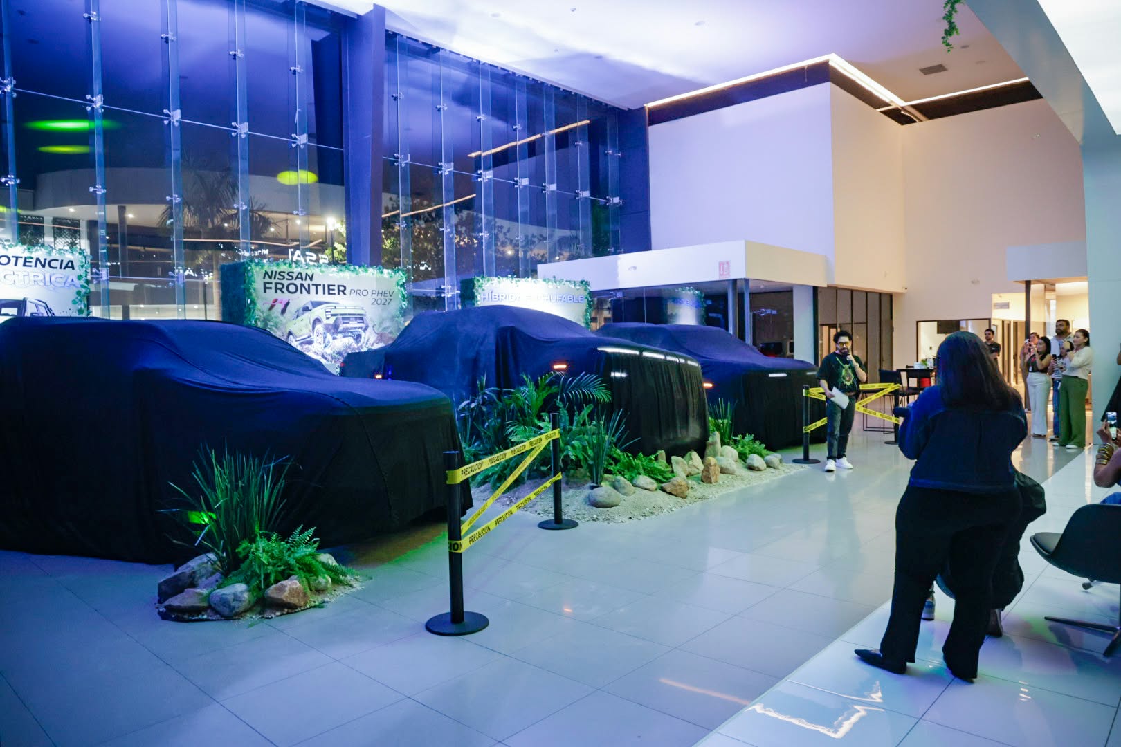 Presentan la Nissan Frontier PRO PHEV 2027