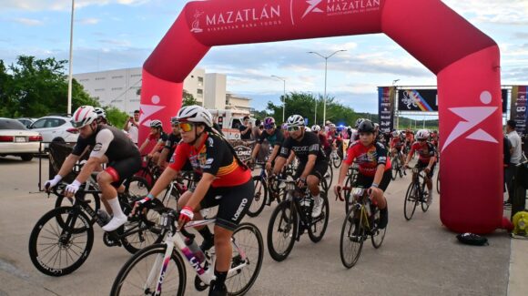 ¡Mazatlán, Sinaloa se llenó de ciclistas! Primera Cycling Ronde reúne a casi 300 pedalistas