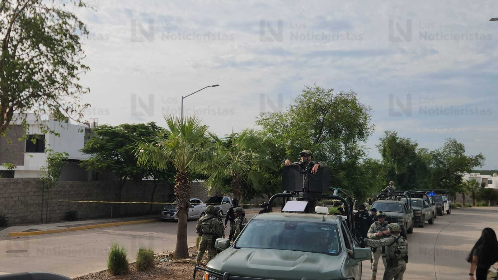 Ejecutan a dos primos frente a Residencial Villa San José, sector Valle del Agua en Culiacá