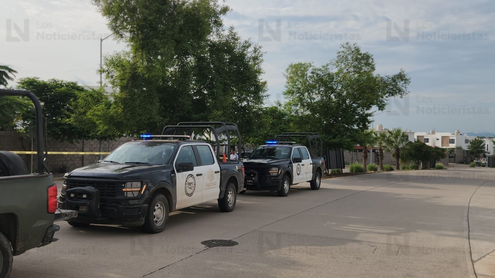 Ejecutan a dos primos frente a Residencial Villa San José, sector Valle del Agua en Culiacá