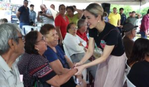 Contigo Mazatlán suma 6 mil atenciones ciudadanas; vecinos de Villas del Rey solicitan apoyos y servicios públicos