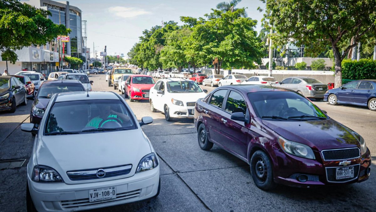 protesta jubilados y pensionados de la uas autos