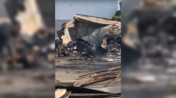 Queda en cenizas el centro de reciclaje de Operación Ambiente en Culiacán; piden apoyo para reubicarlo