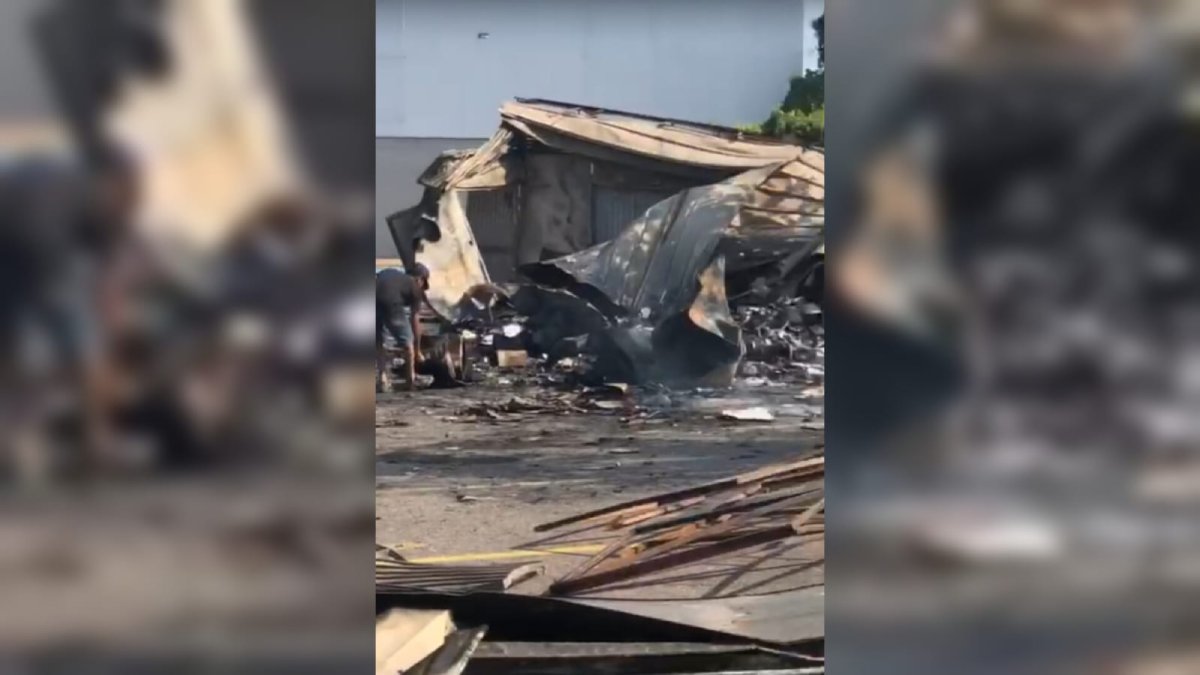 queda en cenizas el centro de reciclaje de operación ambiente en culiacan