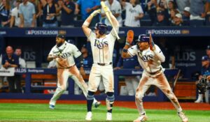 Los Rays derrotan a los Yankees y se colocan a un triunfo de la Serie de Campeonato