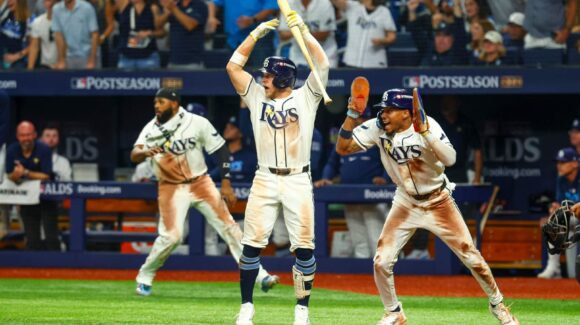 Los Rays derrotan a los Yankees y se colocan a un triunfo de la Serie de Campeonato