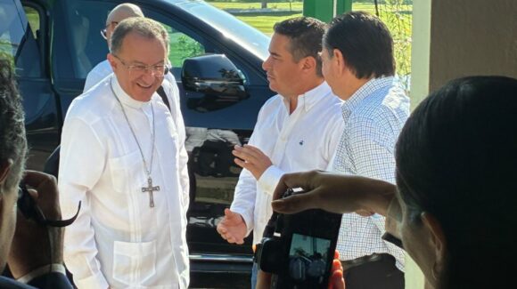 Recibe Los Mochis al Nuncio Apostólico Joseph Spiteri en encuentro con el clero de la zona norte