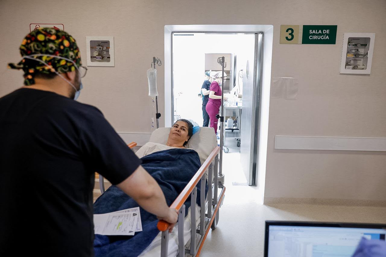 DIF Sinaloa brinda reconstrucción mamaria gratuita a 17 mujeres en la jornada 12 de “Recuperando Sonrisas”