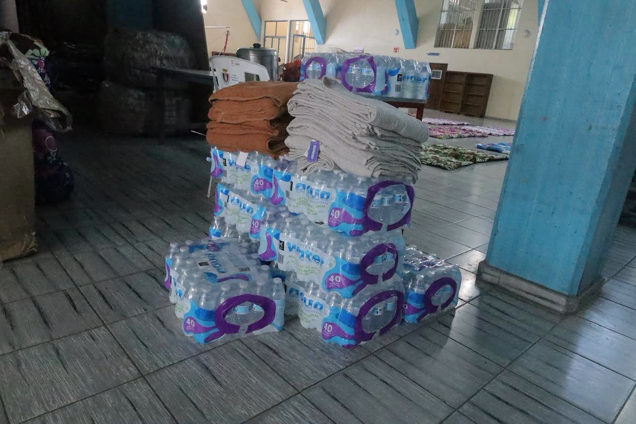 Recorre Estrella Palacios refugios habilitados ante llegada del huracán "Simón" a Mazatlán