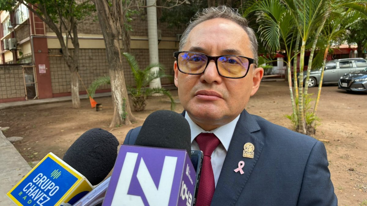 rector de la uadeo pedro flores leal