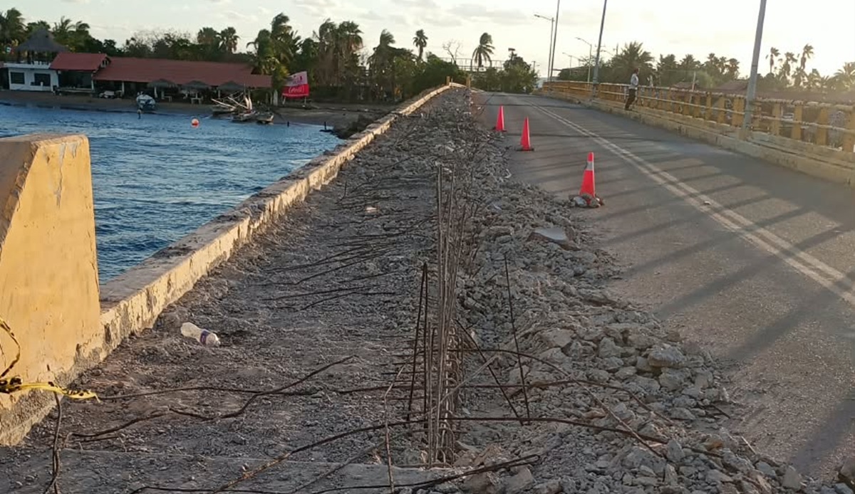 Rehabilitan puente de El Maviri, en Ahome