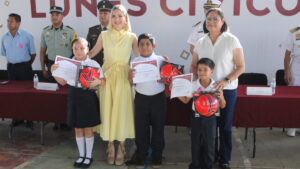 remodelacion de espacios educativos de primaria en el castillo mazatlan balones
