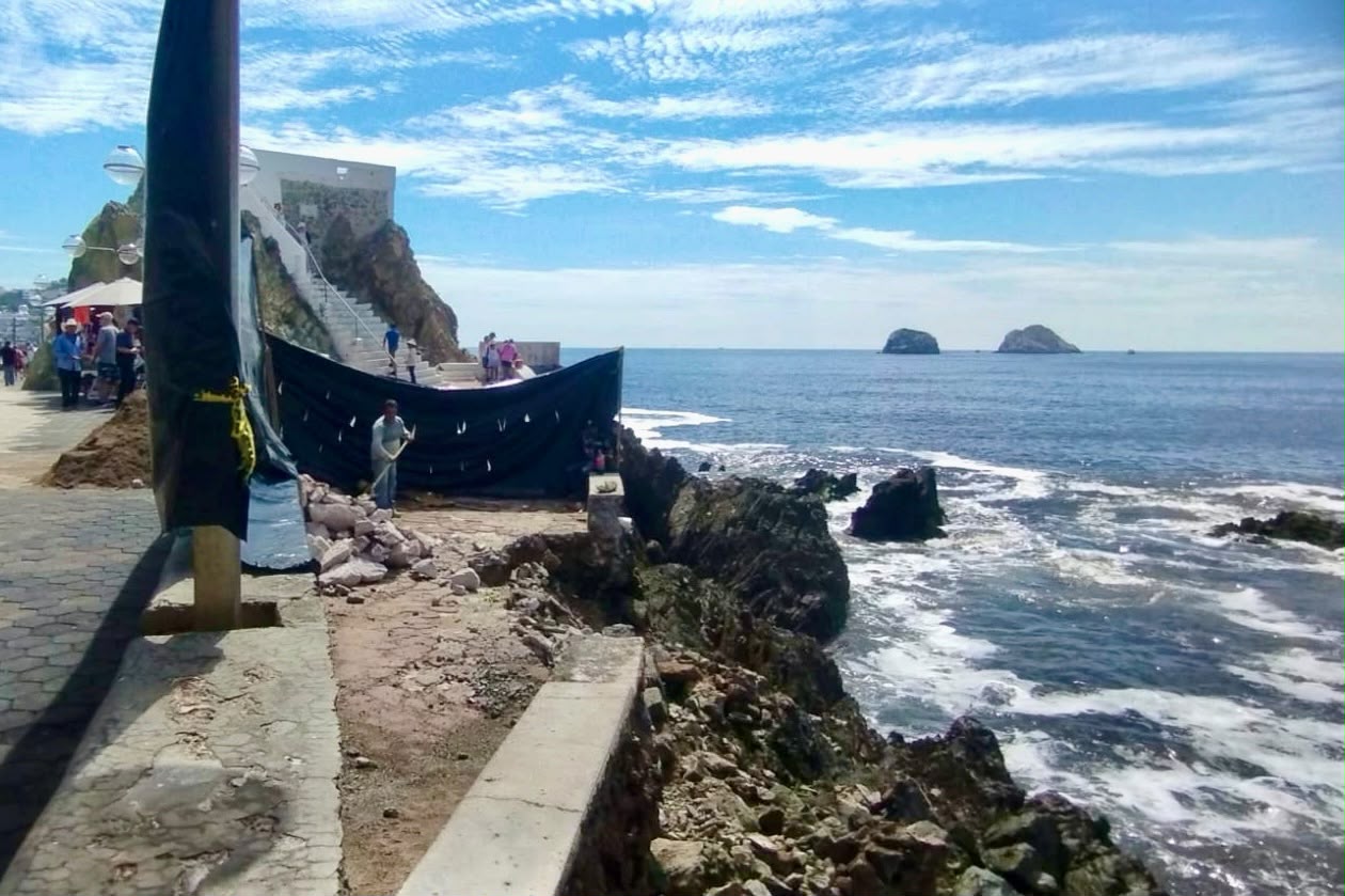 Reparación de la zona del Clavadista en Mazatlán