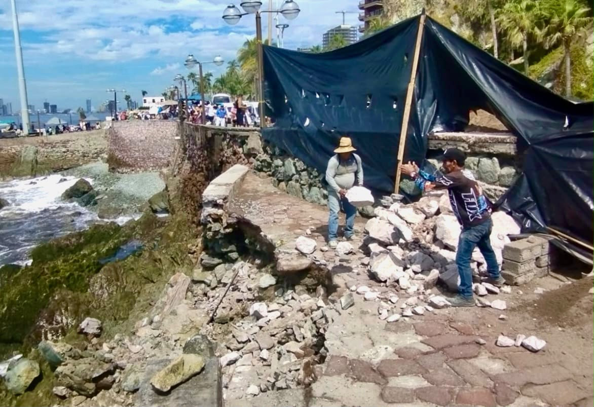 Reparación de la zona del Clavadista en Mazatlán
