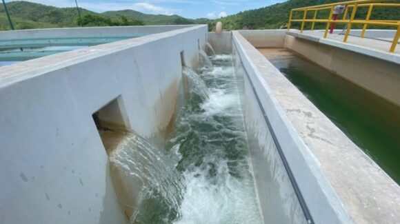 Se registran rayos y apagones en Mazatlán, Sinaloa, pero CFE revive los sistemas de bombeo de agua tras impacto eléctrico