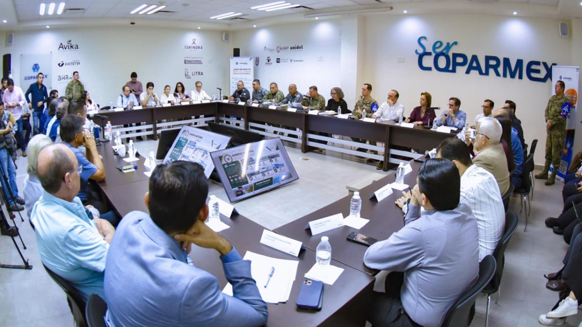 reunion de gobernador con comparmex mochis grupo