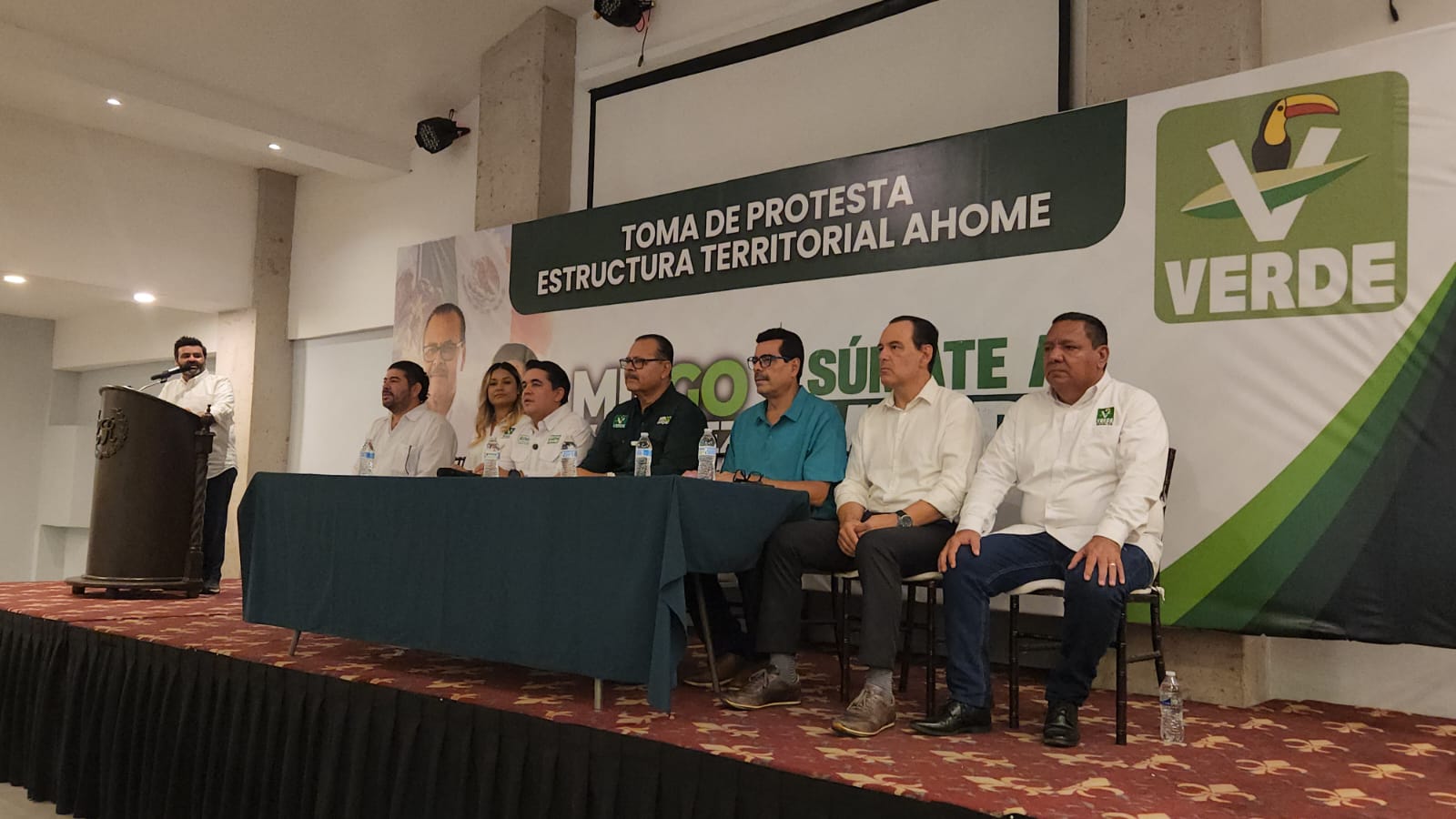 Ricardo Madrid Pérez junto con José Domingo Vázquez sostuvieron este sábado una asamblea con la militancia y simpatizantes del Partido Verde Ecologista de México en Ahome