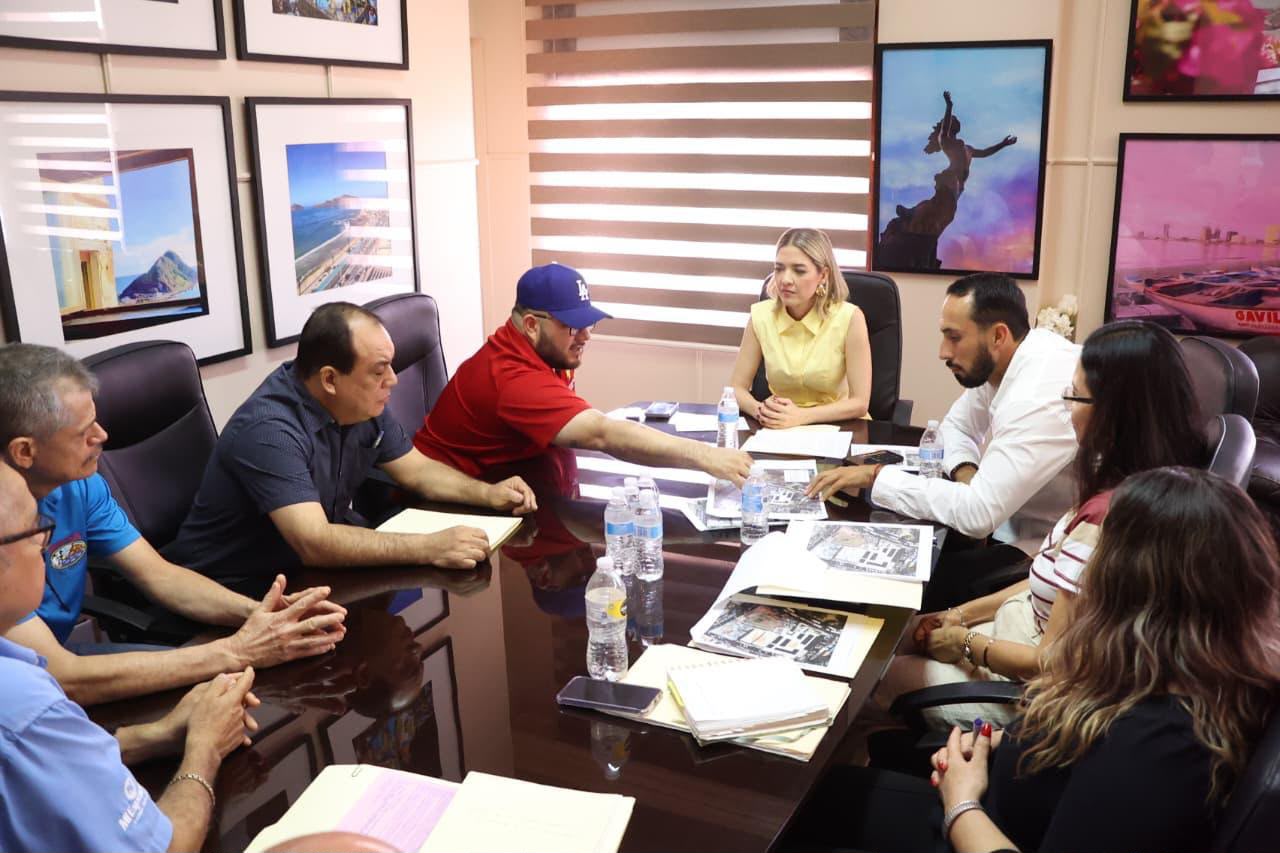 Reunión por renovación del Mercado Municipal Miguel Hidalgo, en Mazatlán
