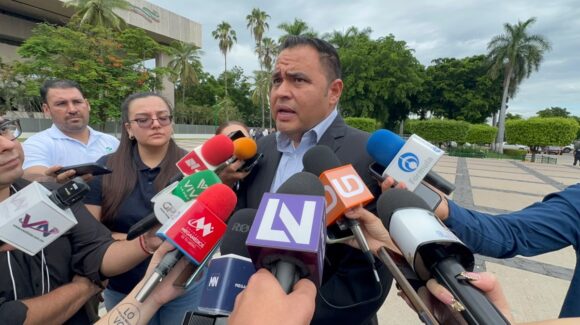Mediante formación y capacitación técnica busca el Conalep impulsar el desarrollo económico en Sinaloa: director general