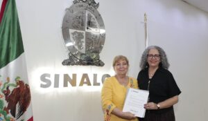 Graciela Domínguez toma protesta a Francisca Abelló como nueva directora del Icatsin