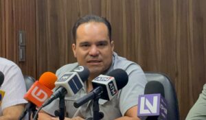 Baches rebasan capacidad de Obras Públicas en Ahome; empresarios cuestionan calidad de reparaciones en Los Mochis