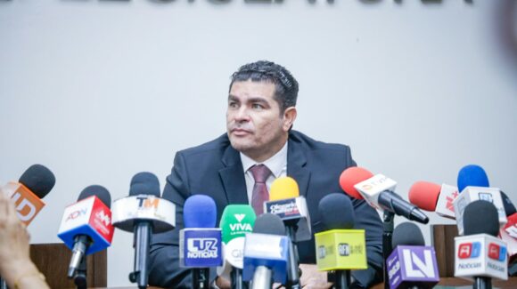 “Las nuevas formas no están cayendo a bien”: Rodolfo Valenzuela acusa falta de comunicación entre el Gobierno y Congreso de Sinaloa