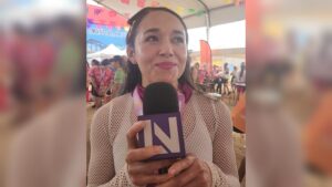 Rosa María Monreal, ganadora de los 21K de la carrera "Recuérdame Bonito", en Culiacán