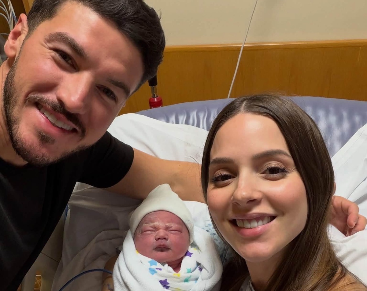 Samuel García, Mariana Rodríguez y Raquel
