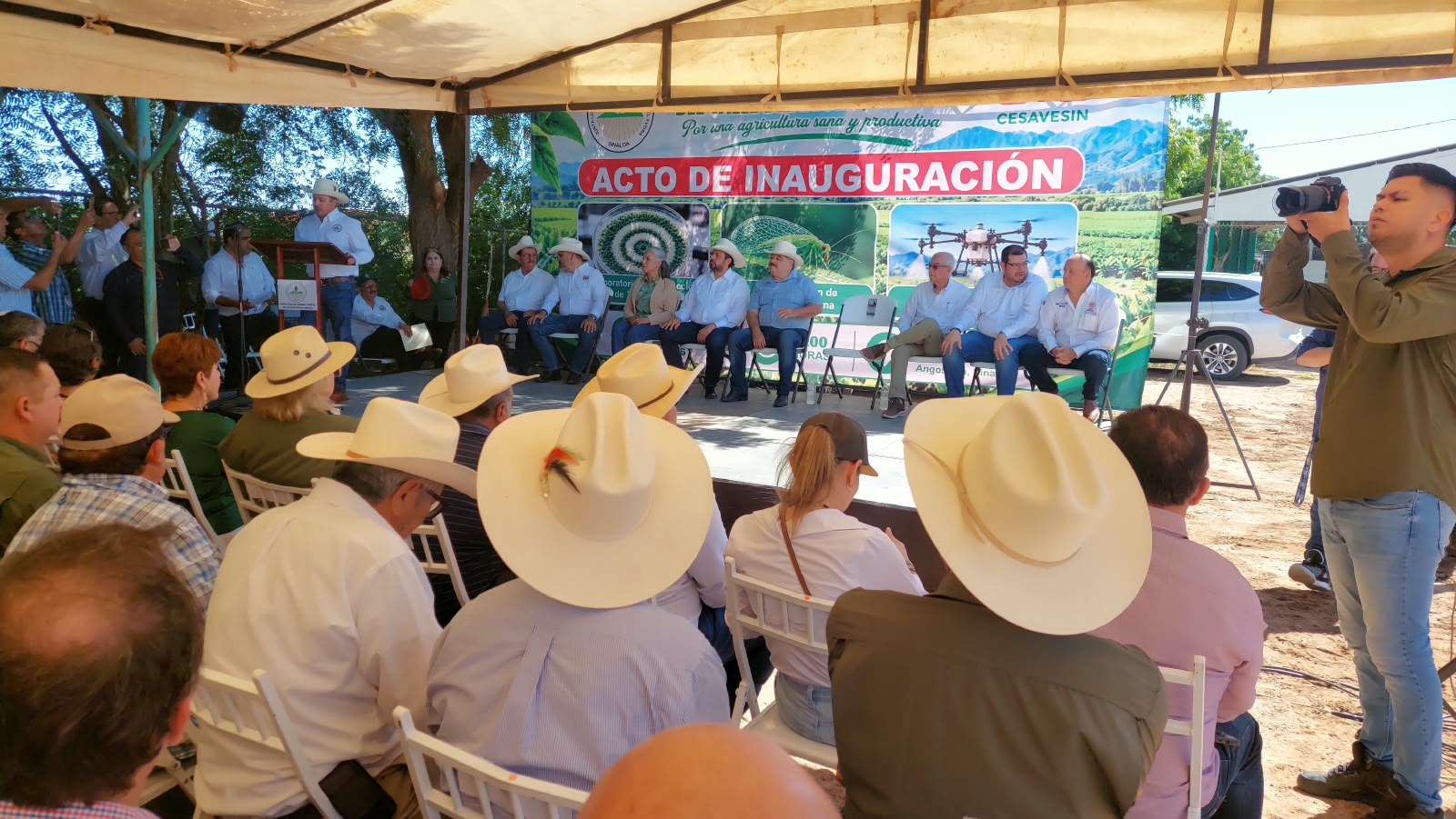 Sanidad Vegetal del Valle del Évora inaugura laboratorios y dron de precisión