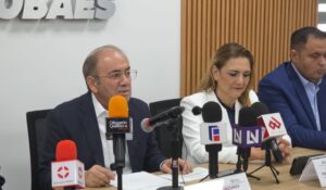 “No hay señales de cambios”: Santiago Inzunza ante rumores de su salida de Cobaes