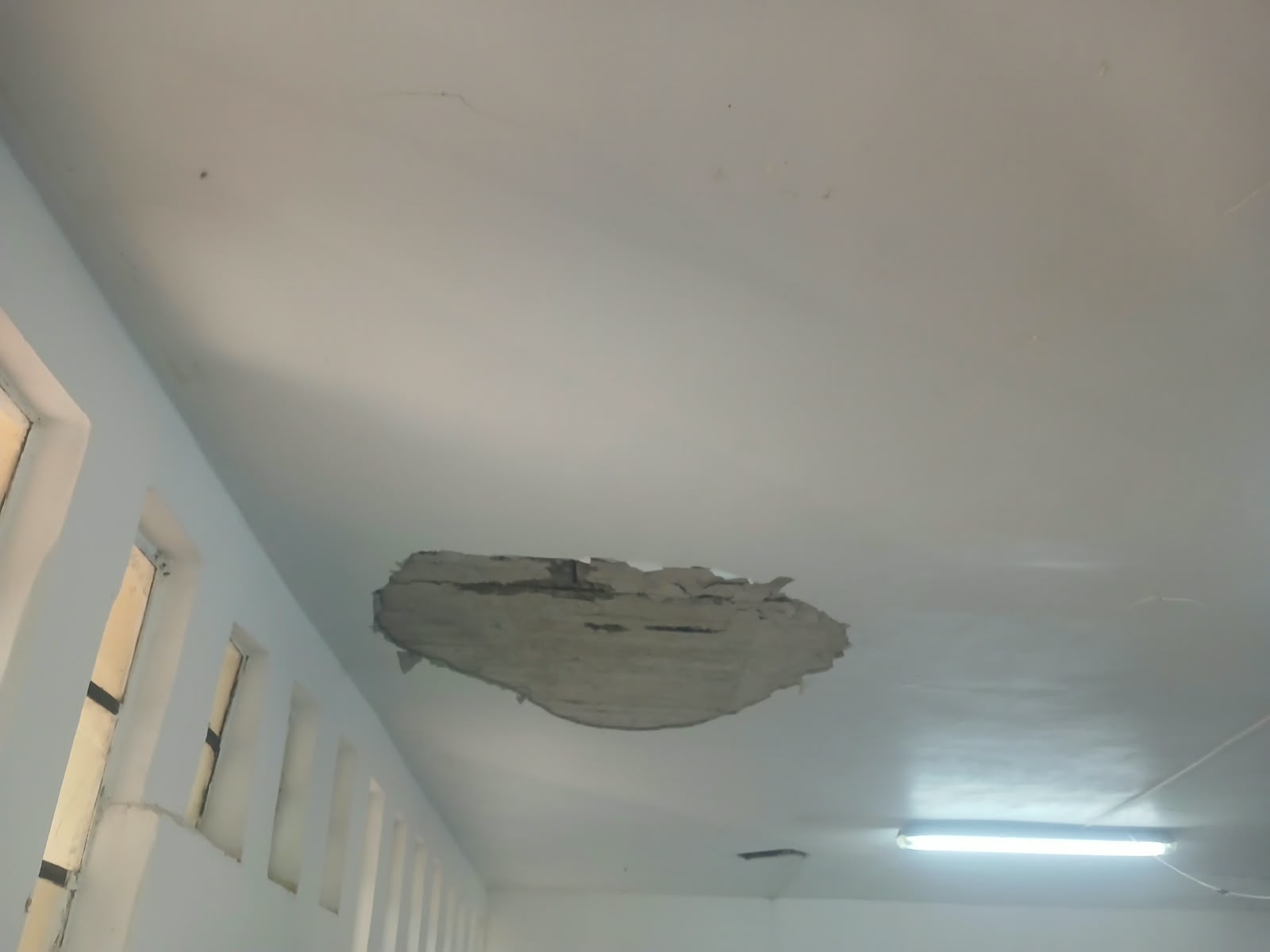 Se desprende enjarre de aulas de la ESFI, en Guasave
