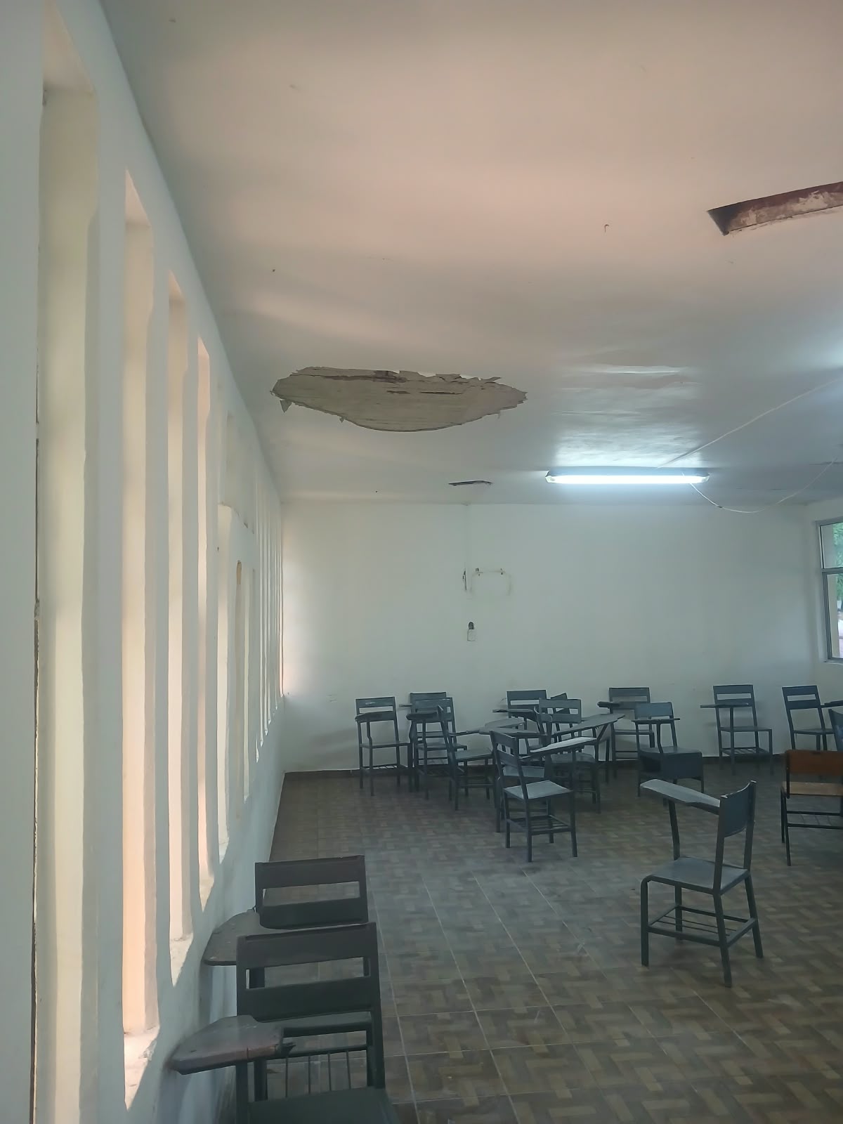 Se desprende enjarre de aulas de la ESFI, en Guasave