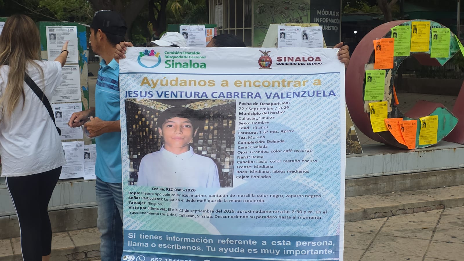 Se manifiestan por la desaparición de Jesús Venturas en las letras de Culiacán