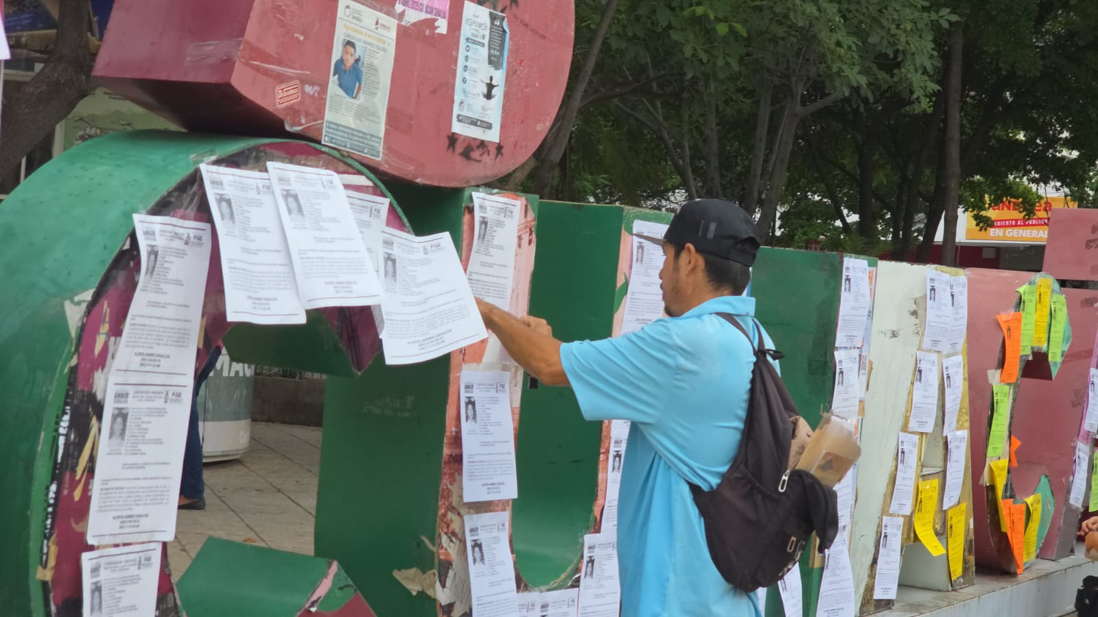 Se manifiestan por la desaparición de Jesús Venturas en las letras de Culiacán