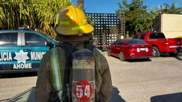 Se registra incendio en el Country Club de Los Mochis, Sinaloa